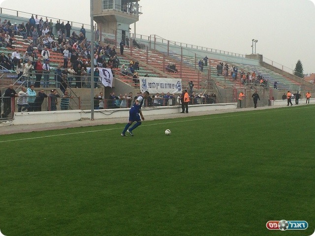 כר דשא נפלא. האצטדיון בלוד (אלירן ברנשטיין)